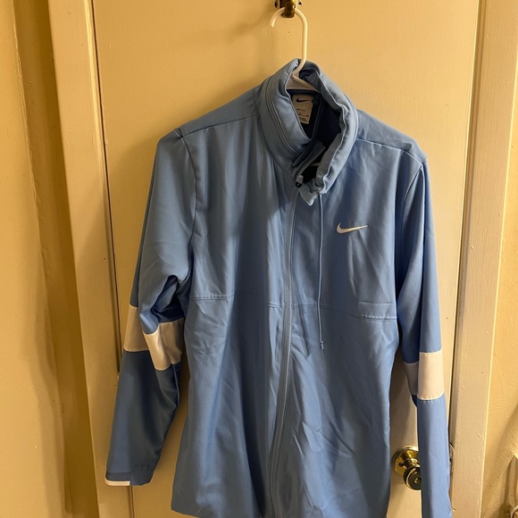 Nike Dri -Fit running jacket - Picture 2 of 6